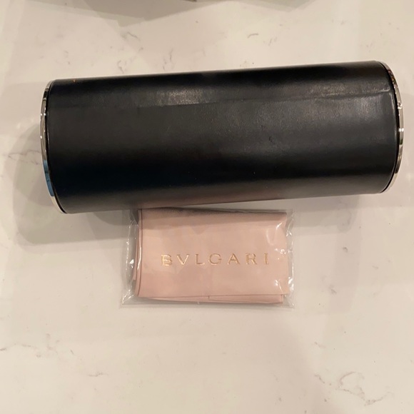 Bvlgari glasses case - Picture 1 of 3